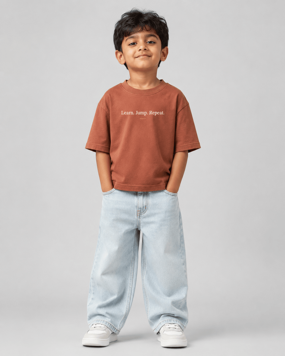 Boys oversized graphic t-shirt in Brown, Keep Growing print, Bold Cub Korean streetwear - front