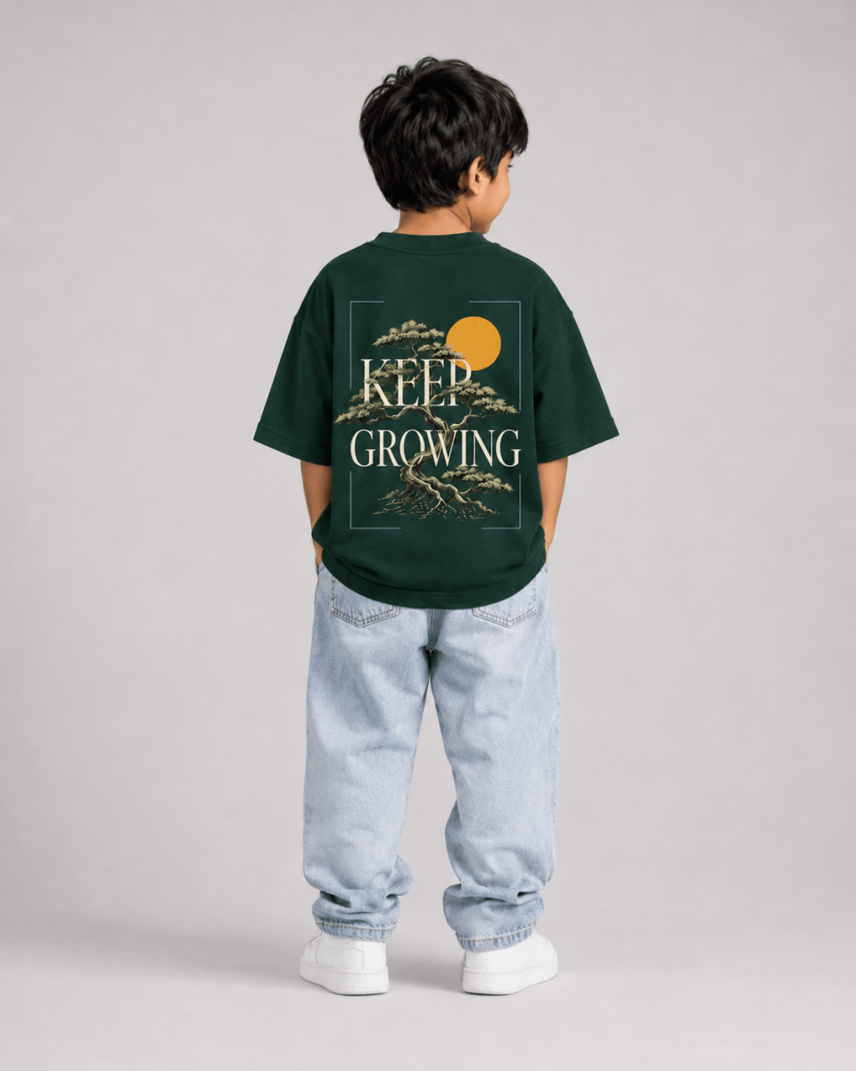 Boys oversized graphic t-shirt in emerald green, Keep Growing print, Bold Cub Korean streetwear - back