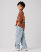 Boys oversized graphic t-shirt in Brown, Stay Curious print, Bold Cub Korean streetwear - detail shot
